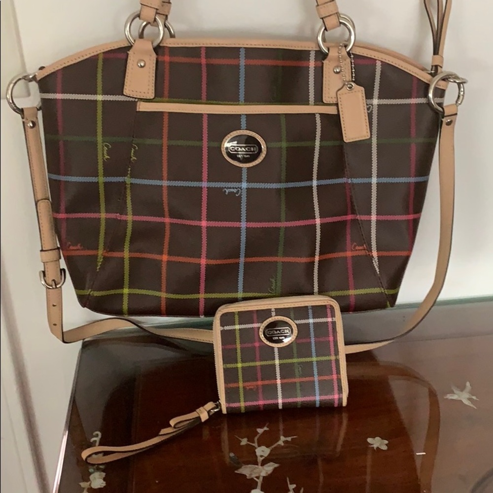 Coach purse and wallet set